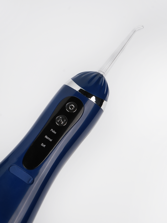 Oral irrigator
