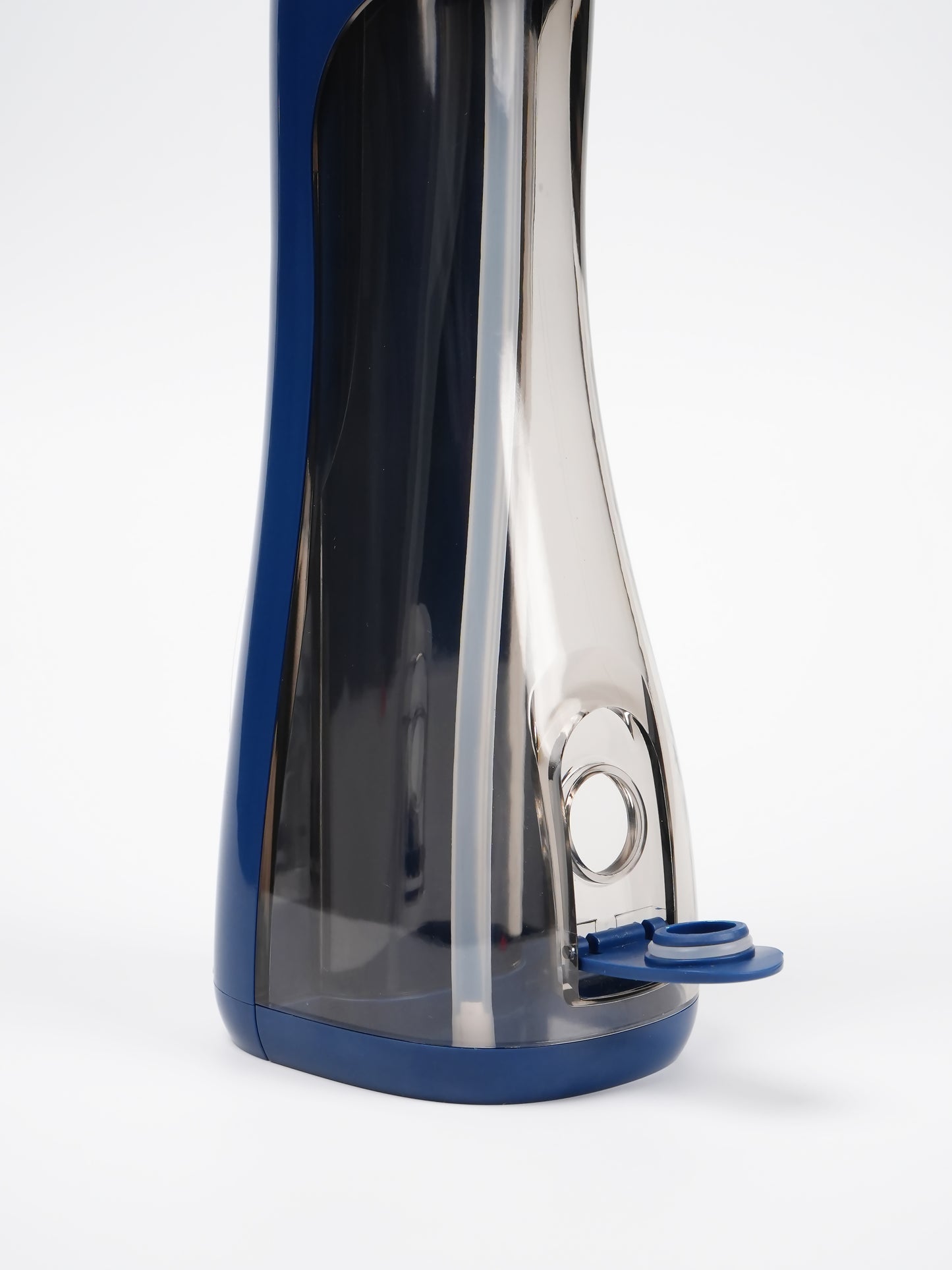 Oral irrigator